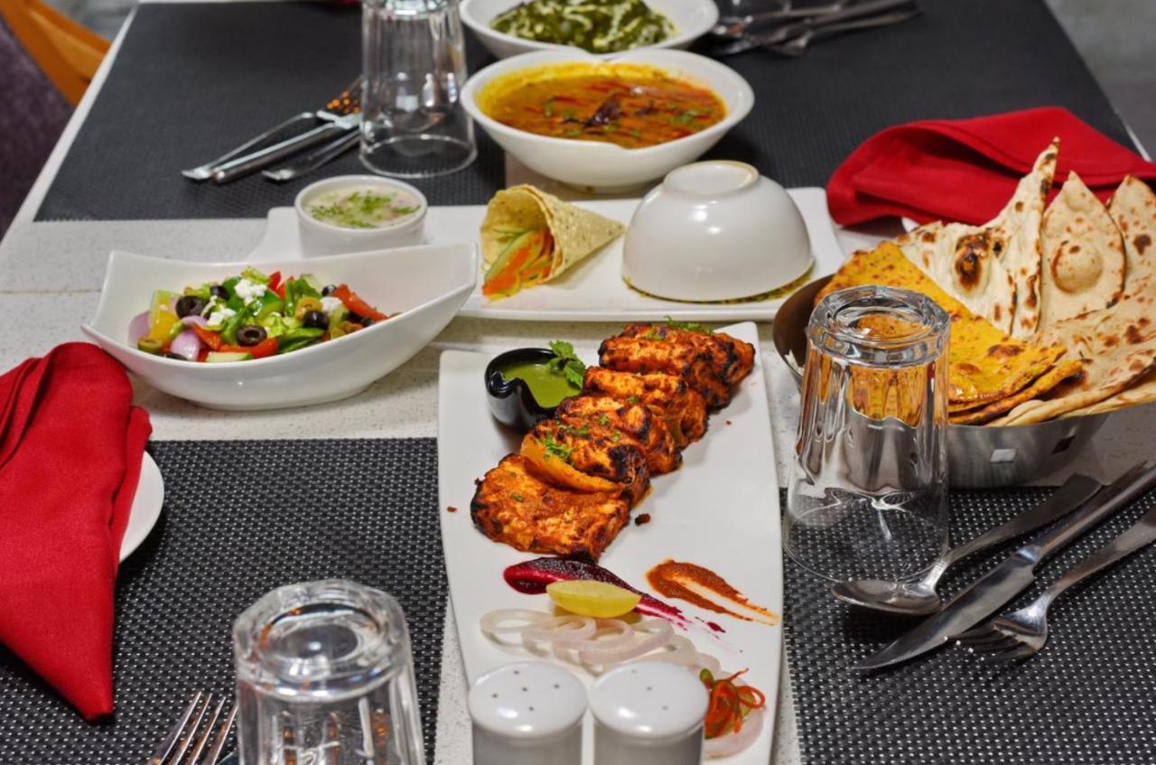 Hotel York Legacy -3 Minutes Walk From New Delhi Railway Station 'The 5 Star Ambience' Newly Built المظهر الخارجي الصورة